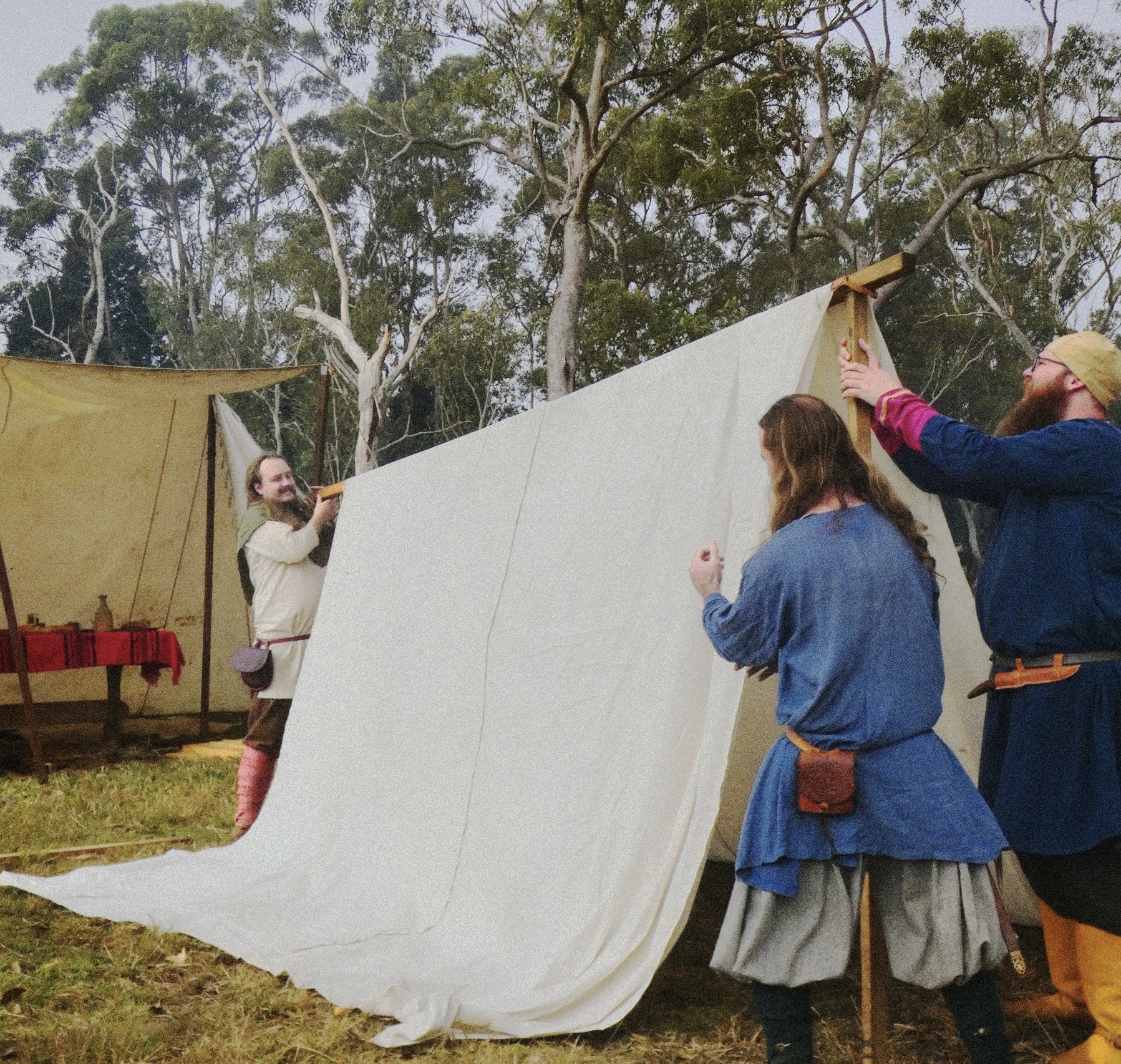 The Huscarls setting up camp at an encampment